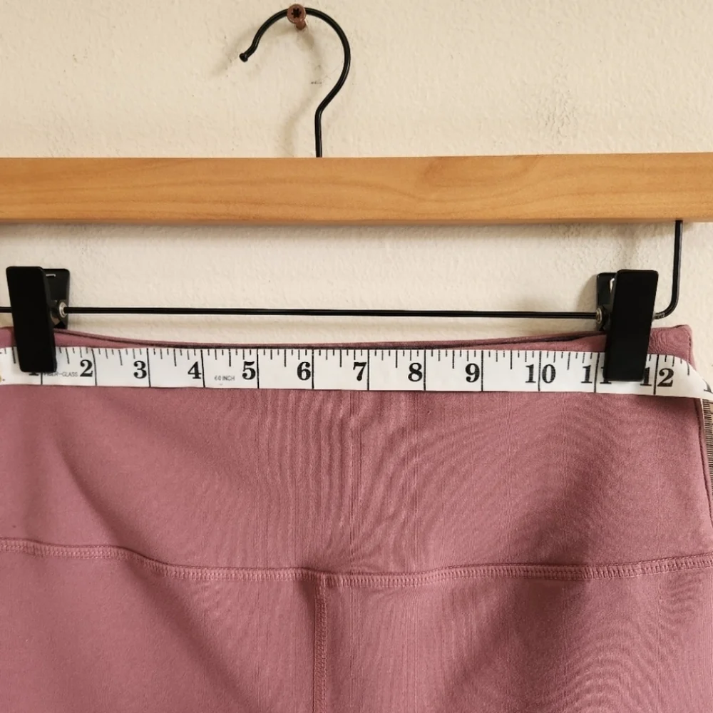 Vuori Jogger Super Soft High Rise Jogger Pants Size S Women Pink Color - Picture 12 of 12